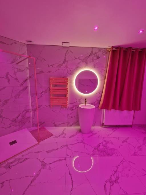 Maison Chic Avec Jacuzzi Nogent Sur Oise Yaospa60 Exterior photo
