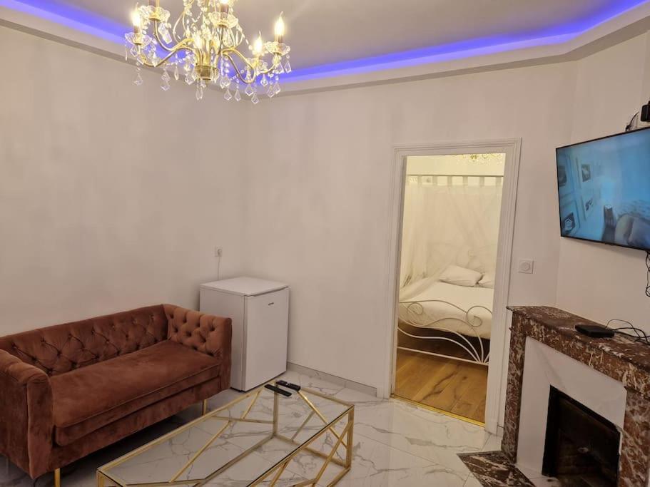 Maison Chic Avec Jacuzzi Nogent Sur Oise Yaospa60 Exterior photo